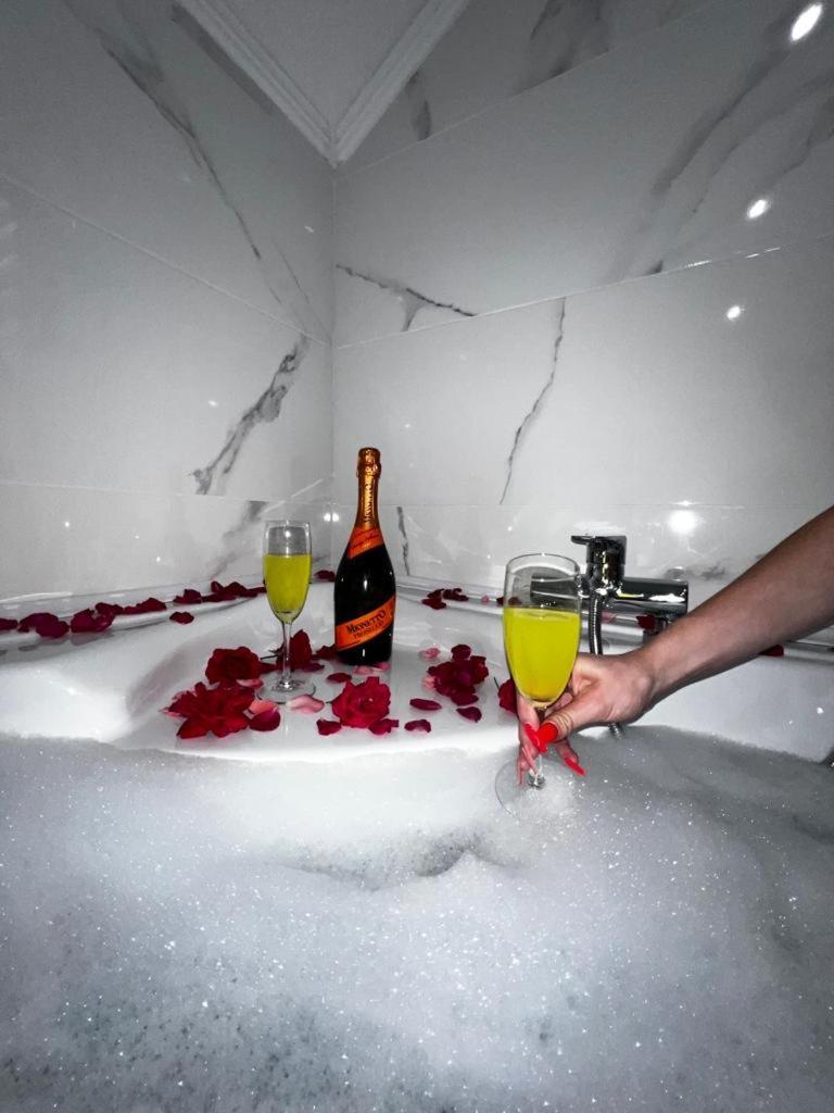Luxury Apartment Megy Otocac Bagian luar foto