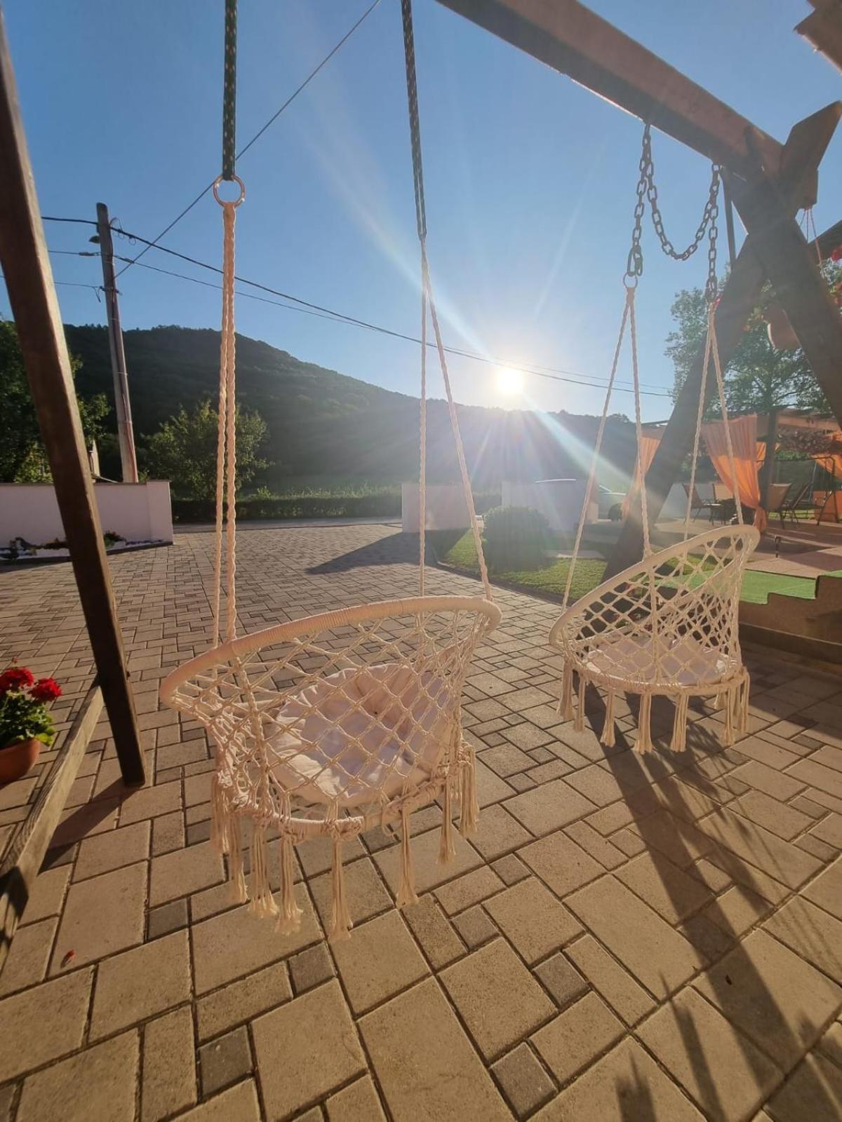 Luxury Apartment Megy Otocac Bagian luar foto